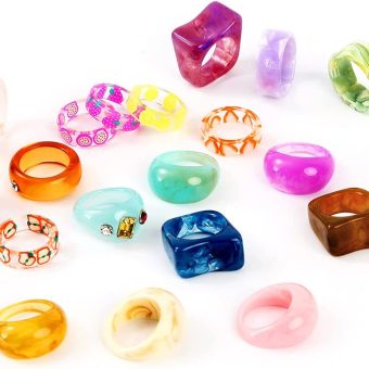 AIDSOTOU 20 Pcs Resin Rings Acrylic Cute Trendy Rings Colorful Rhinestone Rings Jewelry Plastic Resin Square Gem Stackable Chunky Ring for Women