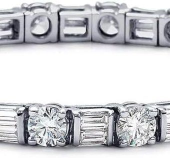 6.50 ct Ladies Baguette and Round Cut Diamond Tennis Bracelet in Channel and Prong Setting